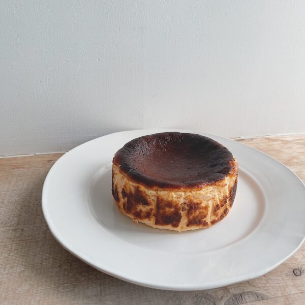 【8/10(日) 13:00〜18:00受け取り】バスクチーズケーキ　4号