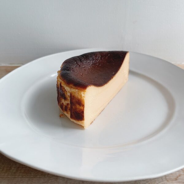 【8/10(日) 13:00〜18:00受け取り】バスクチーズケーキ　4号 - 画像 (2)